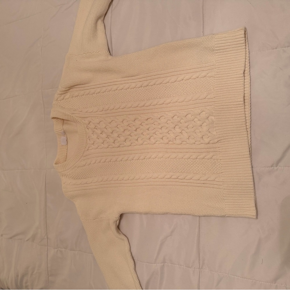 GAP Ivory Cable Knit Sweater